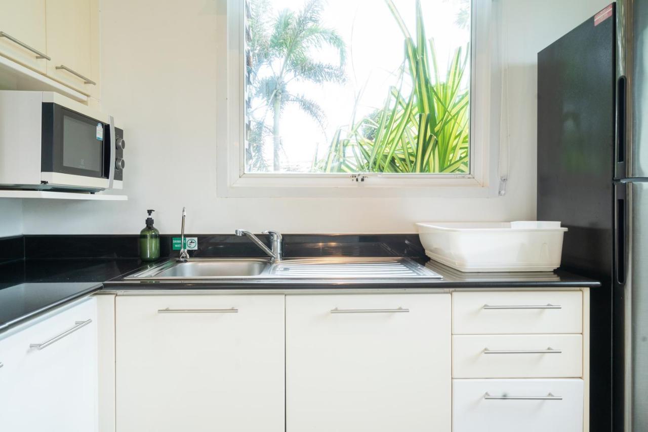 Karon Sea View Beach Apartment Ngoại thất bức ảnh